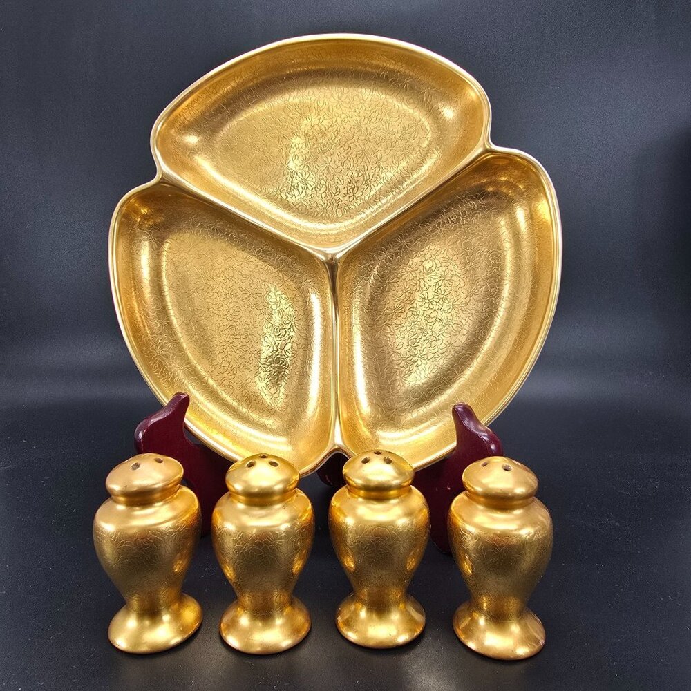 Pickard China 24K Gold Rosen Daisy Divided Dish and Salt Pepper Shakers JJ3816